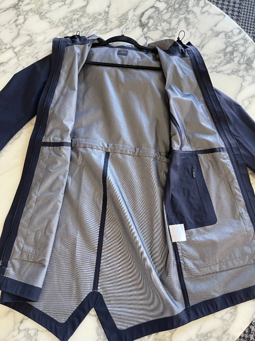 Lululemon Rebel Rain Coat, Size 4 - Picture 2 of 7